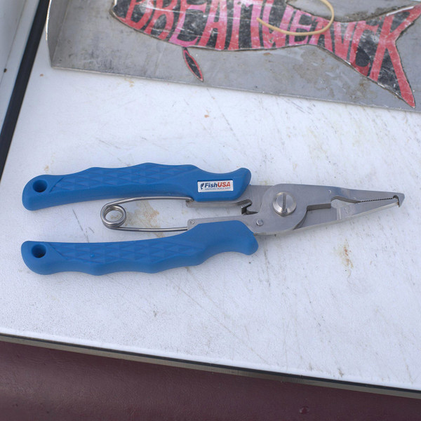 FishUSA Stainless Steel Split Ring Pliers live shot